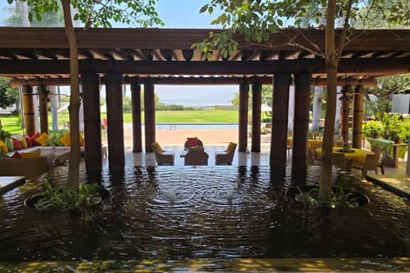 Casa Grande Lakefront Chapala - Image 1